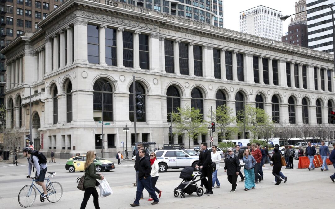 Las dimisiones y la congelación de las contrataciones agitan a la agencia de eventos culturales bajo su nuevo mandato