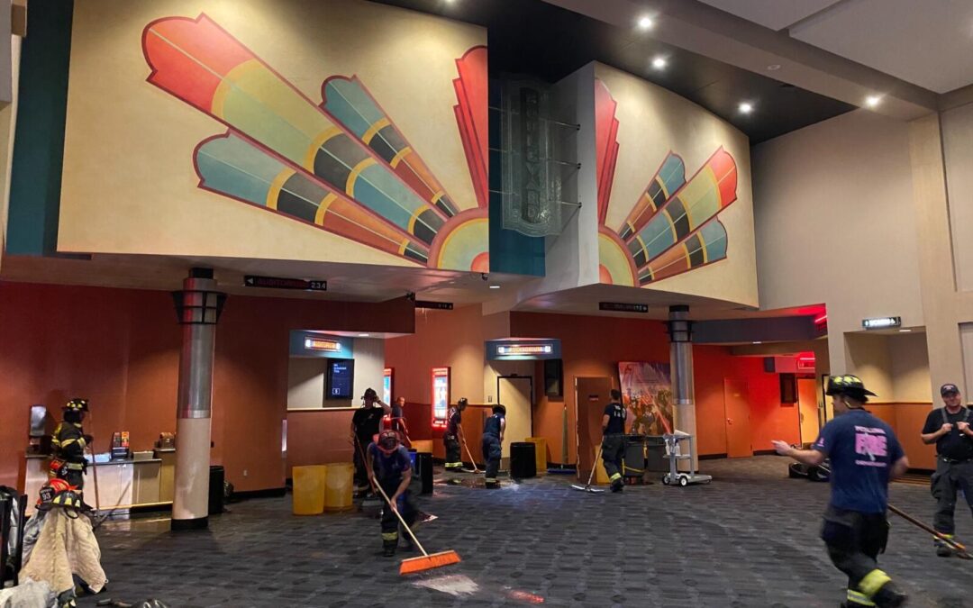 El asilo de ancianos y el cine de Petaluma se incendian con horas de diferencia