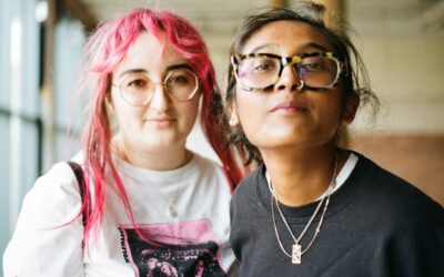 La primera novela de The White Pube explora la difícil situación del artista en apuros