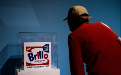 Un miembro de la tripulación del yate arrojó sin darse cuenta una escultura de Andy Warhol de 3 millones de dólares