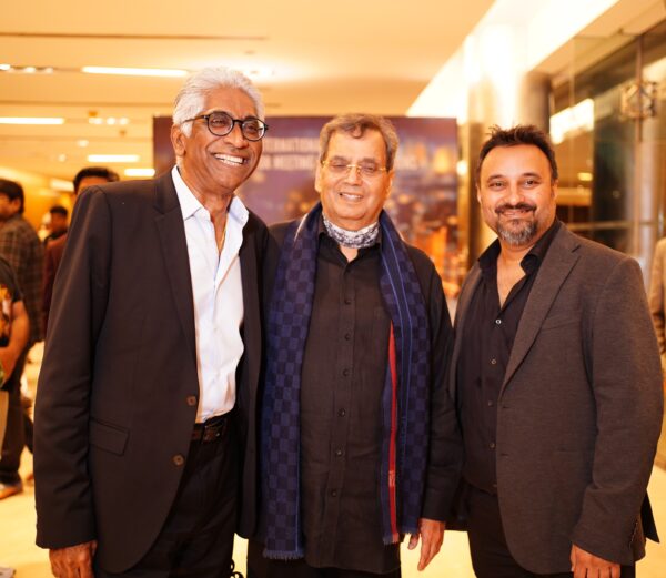 Subhash Ghai honra a Ashok Amritraj con el premio IIFTC Global Indian Cinema Icon Award