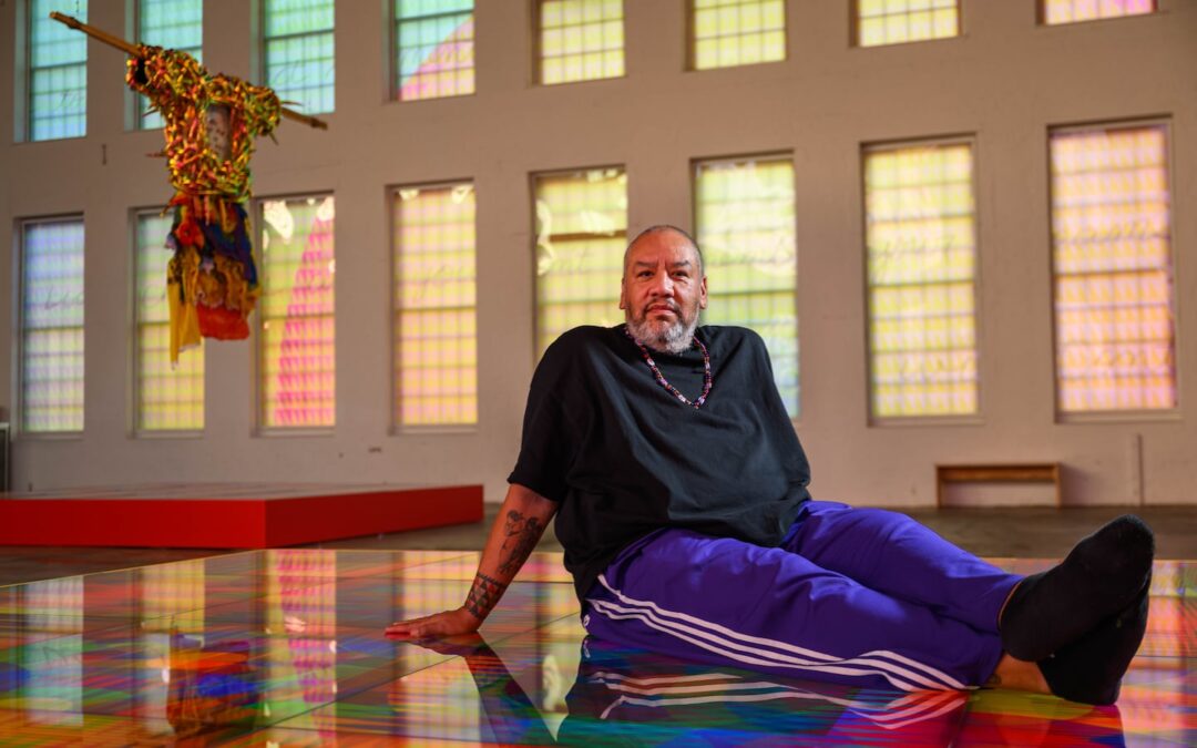 Poder completo de Jeffrey Gibson porque somos diferentes MoCA masivo