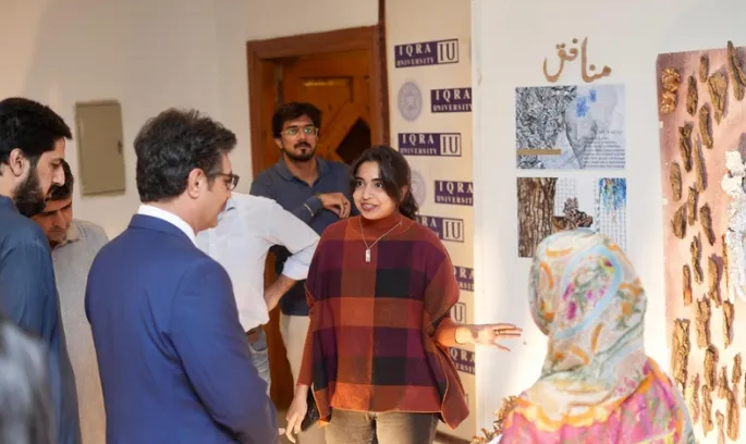 La exposición de arte de Islamabad muestra innovaciones en diseño sostenible