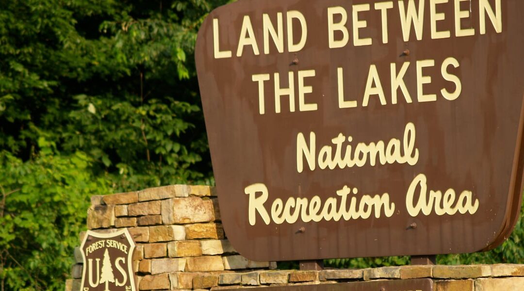 Land Between the Lakes sign