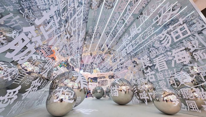 Oriental Watch Company rinde homenaje a la cultura visual de Hong Kong en una nueva campaña con Omellete Digital