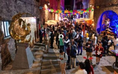 La amistad entre México y China se dispara con la inauguración de la escultura del Fénix en Guanajuato para el Día de Muertos